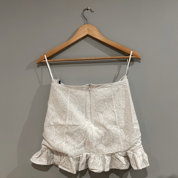 SHEIN Ruffle Mini Skirt - Picture 2 of 3